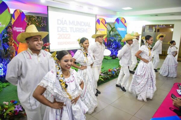 Nicaragua reafirma compromiso por el turismo sostenible y alternativo