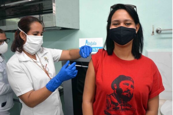 Cuba sigue liderando a nivel mundial vacunación antiCovid-19