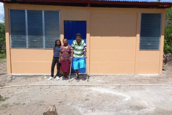 Alcaldías nicaragüenses entregarán viviendas dignas en 11 municipios