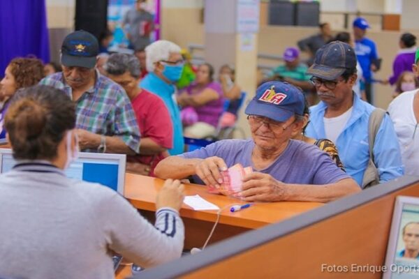 Más de 300 mil pensiones son pagadas en Nicaragua