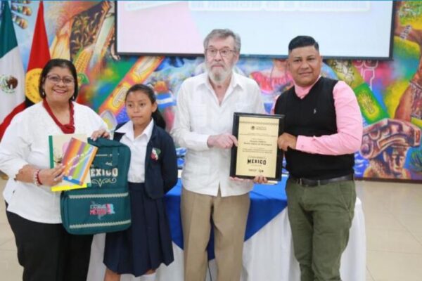 Reconocen a docentes y estudiantes nicaragüenses del Programa Escuelas México