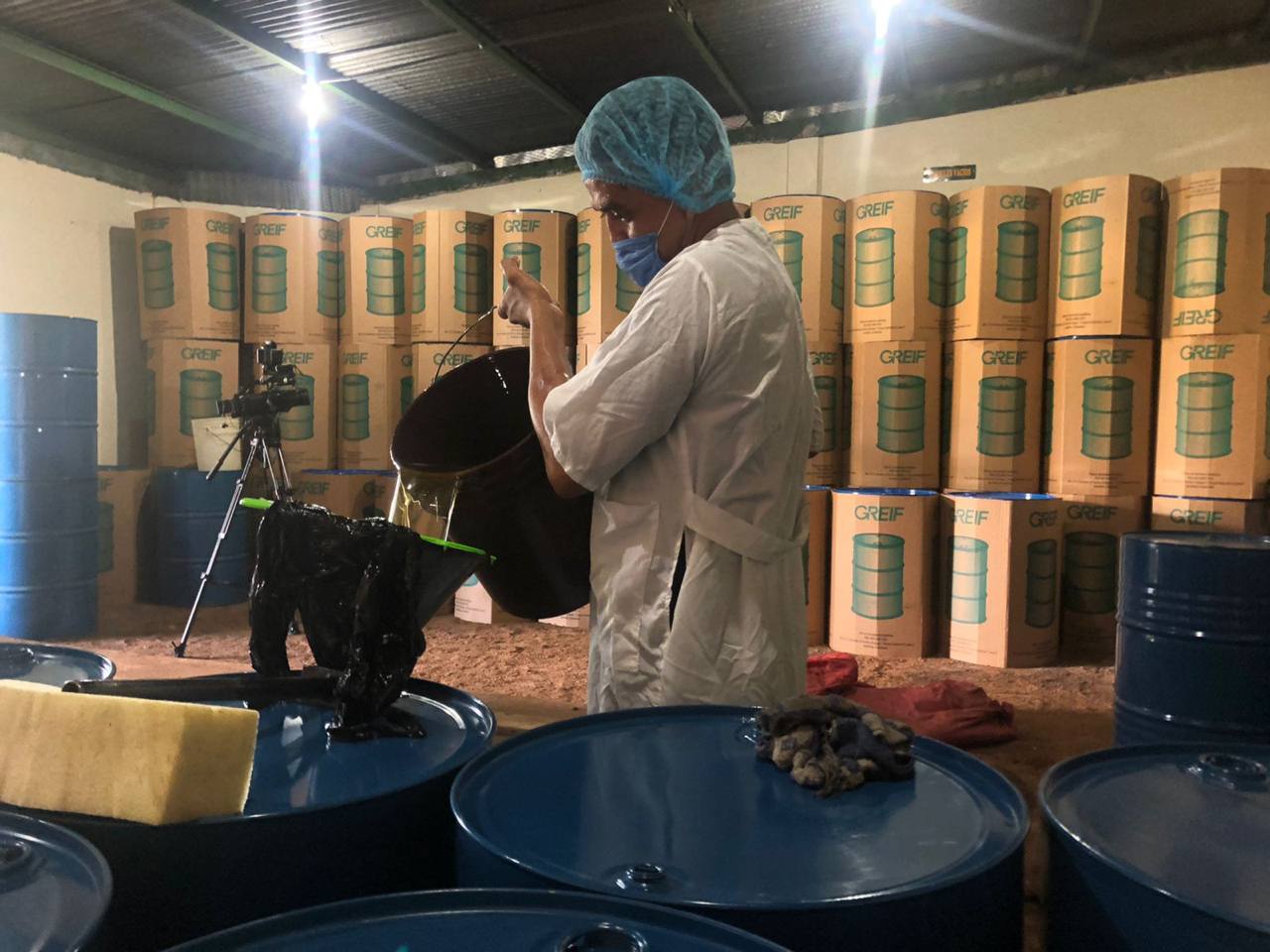 Cooperativa de Achuapa destaca por procesamiento de aceite de ajonjolí