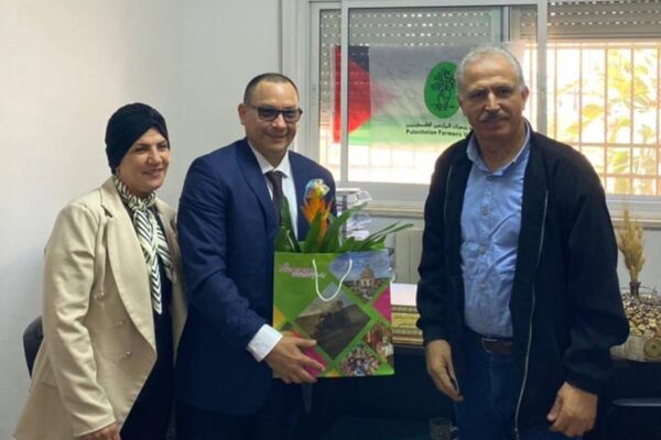 Embajador de Nicaragua visita Unión de Productores Palestinos