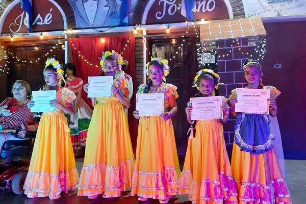 Más de 5 mil bailarines y coristas nicaragüenses serán certificados