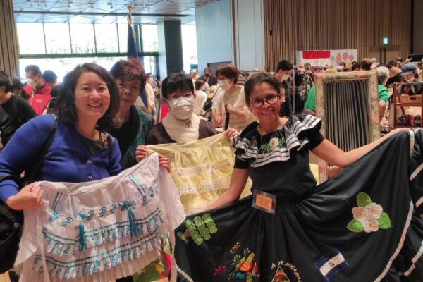 Nicaragua asiste a bazar latinoamericano y caribeño en Japón