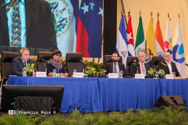 Nicaragua y Rusia inician Congreso Farmacéutico Internacional