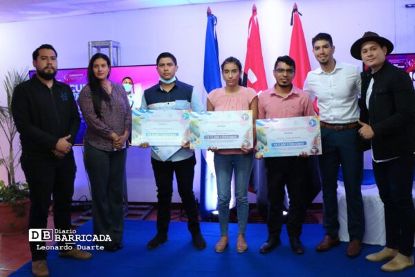 Concurso nacional premia a ensayos originales y creativos
