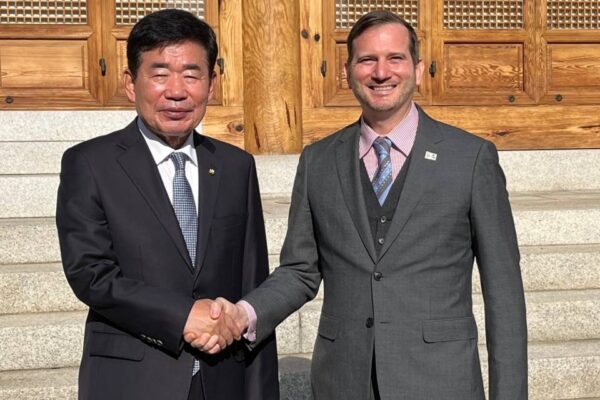 Embajador nicaragüense se reúne con presidente de la Asamblea de Corea