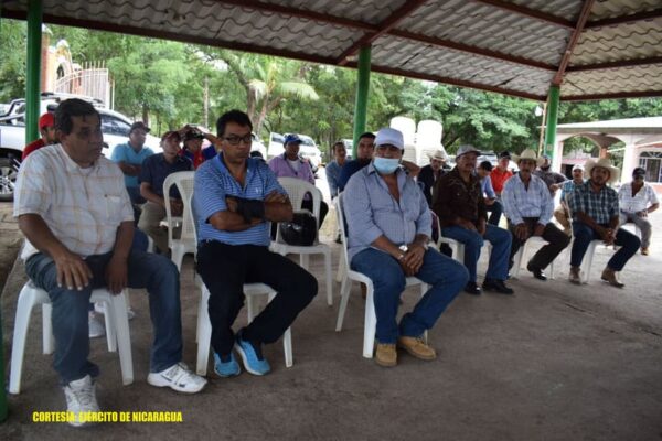 Cámara de Ganaderos de Tipitapa se reúne con el Ejército de Nicaragua