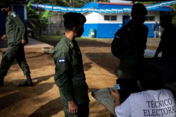 John Perry: Para los medios corporativos el éxito electoral de los sandinistas demuestra su represión