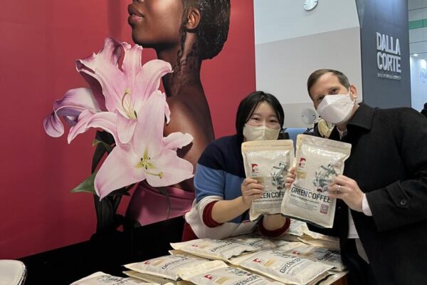 Nicaragua se reúne con importadores coreanos en Café Show 2022