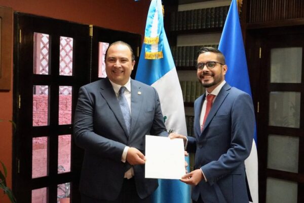 Embajador nicaragüense es acreditado en Guatemala