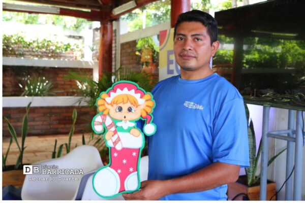 Flores engalanan feria nacional de Nicaragua