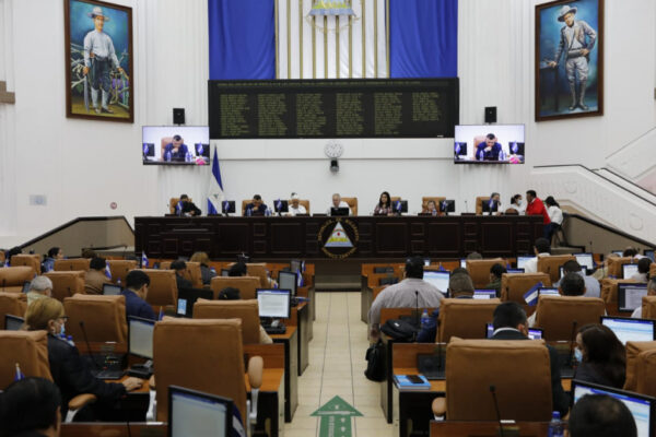 Aprueban reformas a los sectores educación y zonas francas
