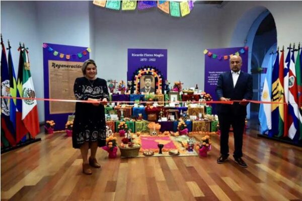 Nicaragua asiste a tradicional ofrenda del Día de Muertos en México