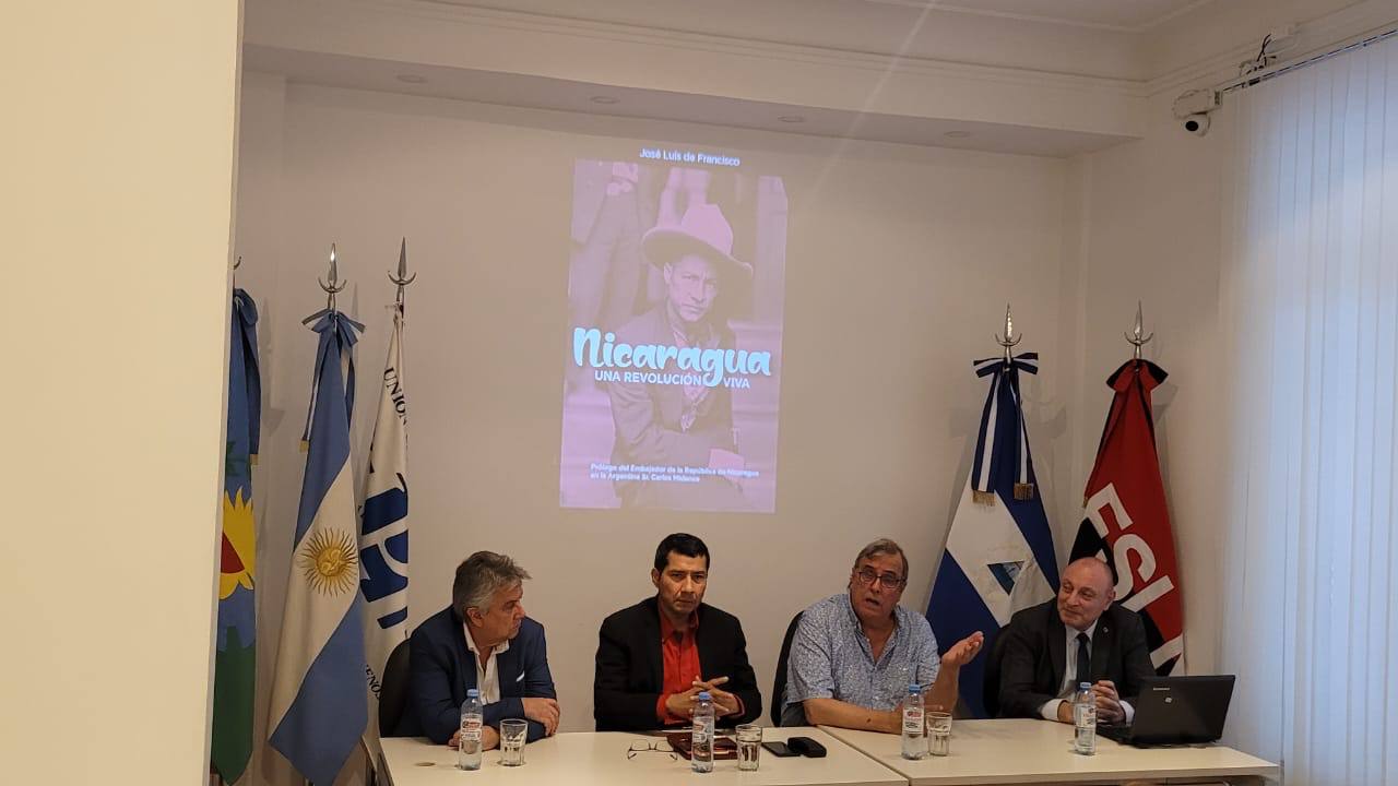 Presentan libro Nicaragua, una Revolución viva