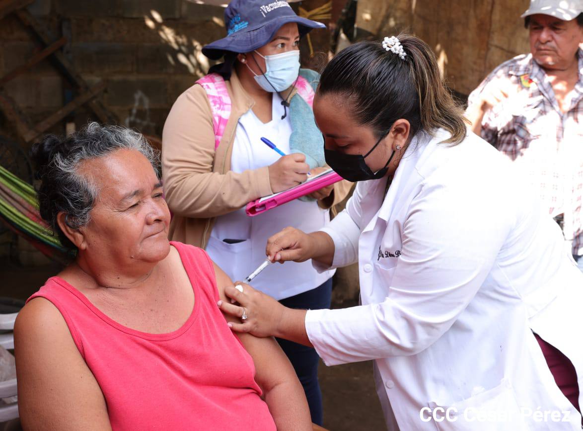92 por ciento de nicaragüenses mayores a dos años completan esquema de vacunas covid-19