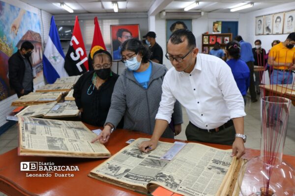 Comunidad educativa: Tu mirada Carlos Fonseca es nuestra fortaleza
