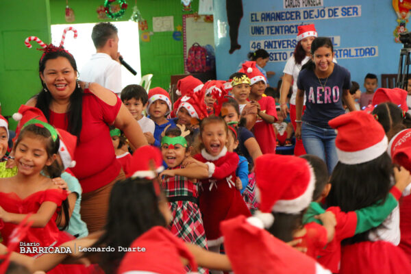 Niñez de Managua disfruta de pastorelas navideñas
