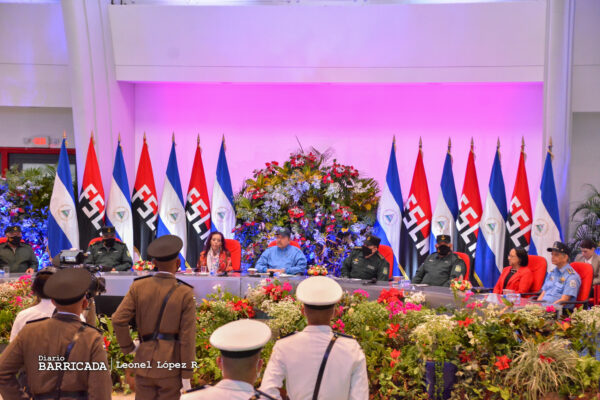 34 soldados dispuestos a cumplir con patriotismo