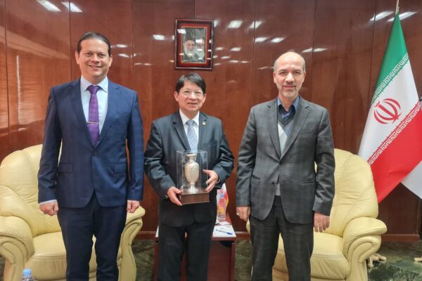 Canciller nicaragüense se reúne con Ministro de Energía de Irán
