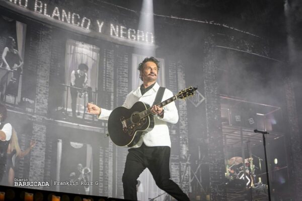 ¡Lleno total! Nicaragüenses disfrutaron del concierto de Ricardo Arjona