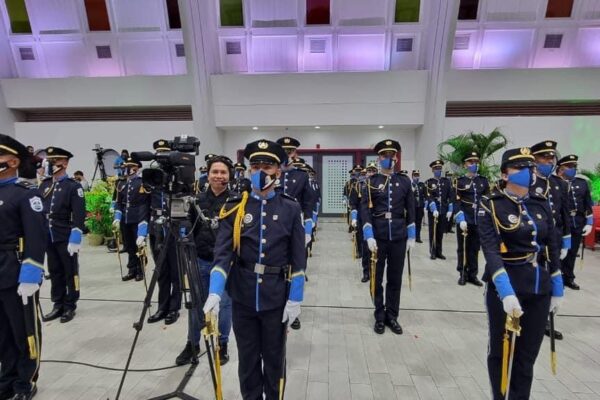 38 nuevos oficiales preparados para servir al pueblo de Nicaragua
