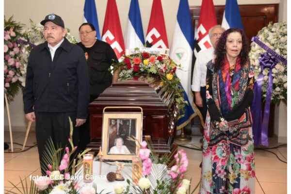 Vicepresidenta de Nicaragua- Homenaje póstumo a Blanquita Sandino