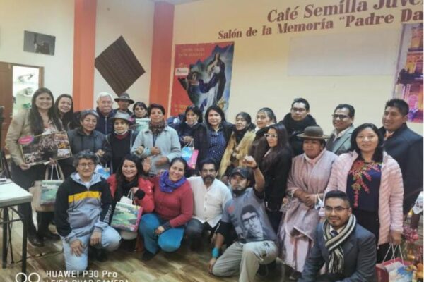 Bolivianos se suman a celebración de la Purísima