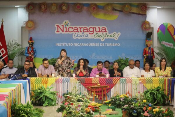 Presentan estrategias gubernamentales 2023 al sector turismo de Managua