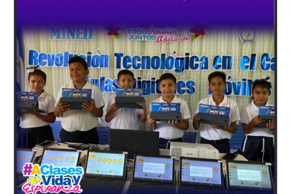 Equipan aulas digitales en Centros de Primaria Multigrado