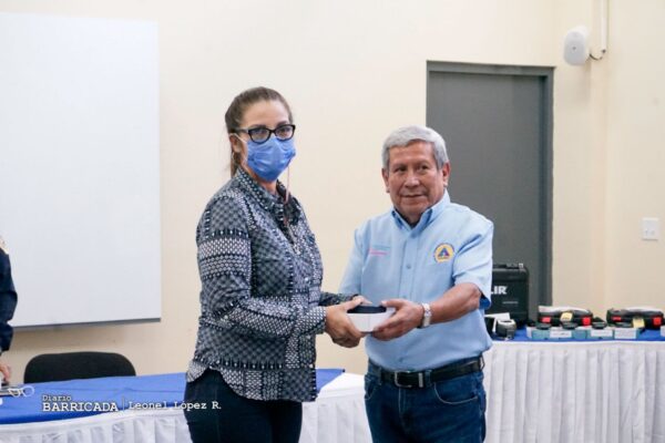 Nicaragua fortalece quehacer con equipos de detección de fuentes de radiación