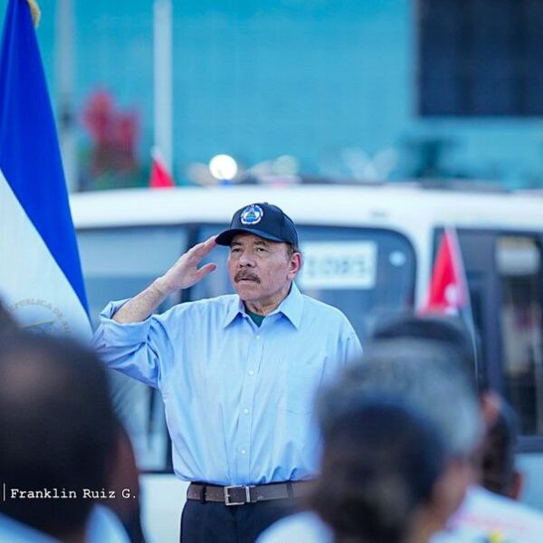 Foto de Acto de entrega de 150 buses rusos a cooperativas de transportistas