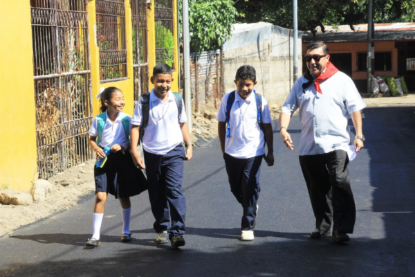 Nuevas calles benefician a más de 3 mil familias del barrio Ayapal, Managua