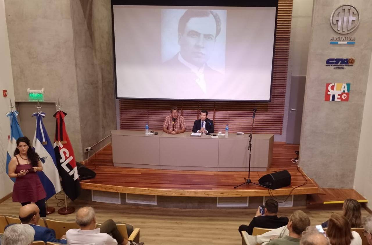 Rinden homenaje a Rubén Darío en Argentina