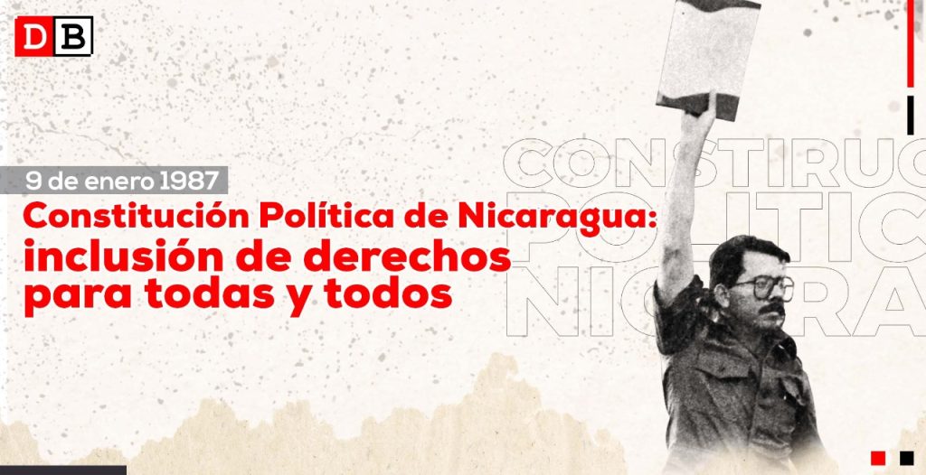 Comandante Daniel muestra al pueblo de Nicaragua la nueva Constitución Política 9 de enero de 1987