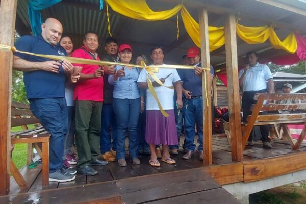 Inauguran 10 bancos de semillas en comunidades del Río Coco