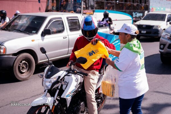 Instan a pobladores de Managua a reducir uso de bolsas plásticas