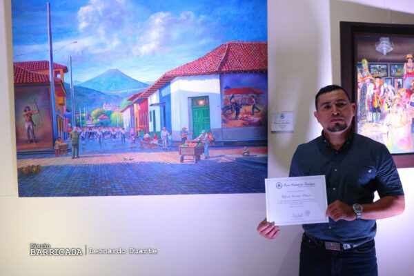 Banco Central premia a ganadores de concursos sobre arte y literatura 2022