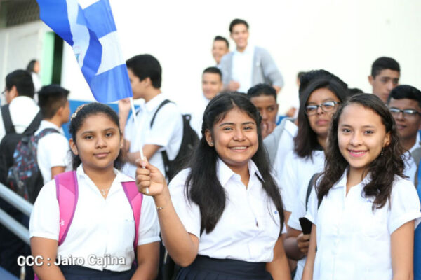 Avanza preparación del ciclo escolar y educación técnica
