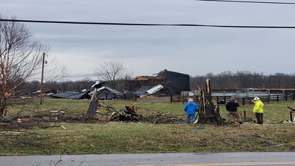 Un tornado deja al menos seis muertos en Alabama, EE.UU.