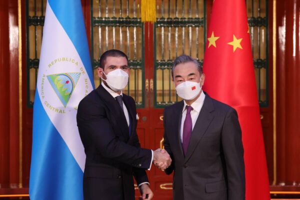 Delegación nicaragüense se reúne con Consejero de Estado de China, Wang Yi