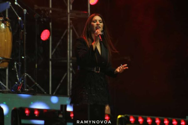 Myriam Hernández cautiva al público nicaragüense con sus éxitos musicales