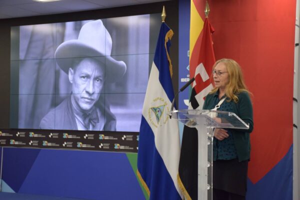 Emotivo acto dedicado al General Sandino en España