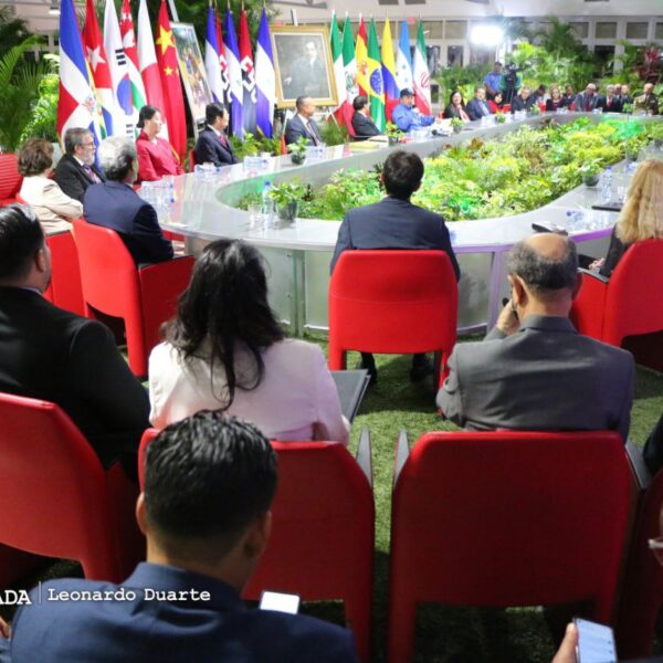 Foto de Entrega de cartas credenciales al presidente, Comandante Daniel Ortega