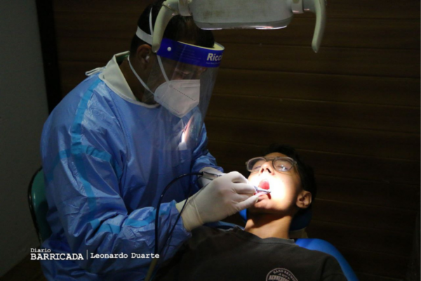 Clínica Móvil acerca servicios de salud a pobladores del barrio Altagracia