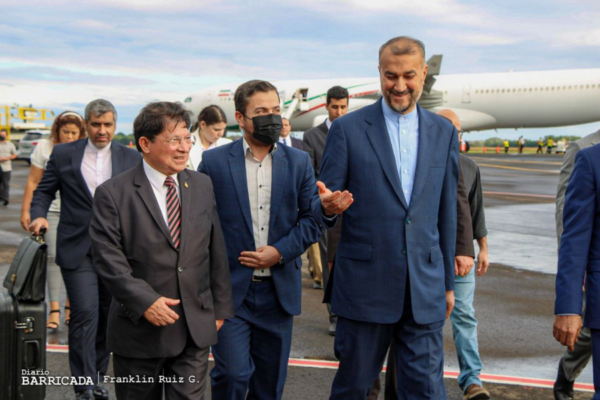 Canciller de Irán llega a Nicaragua para fortalecer relaciones bilaterales