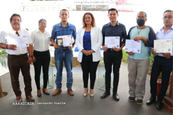Premian a ganadores del primer concurso de ensayos cortos del Museo Lolita Soriano