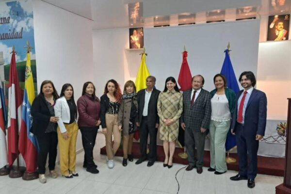 Conmemoración del General Sandino en Colombia