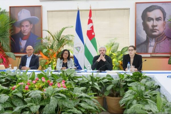 Nicaragua firma acuerdo de cooperación con Biblioteca de Abjasia